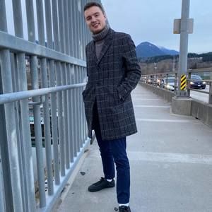 Meet your Posher, Niko